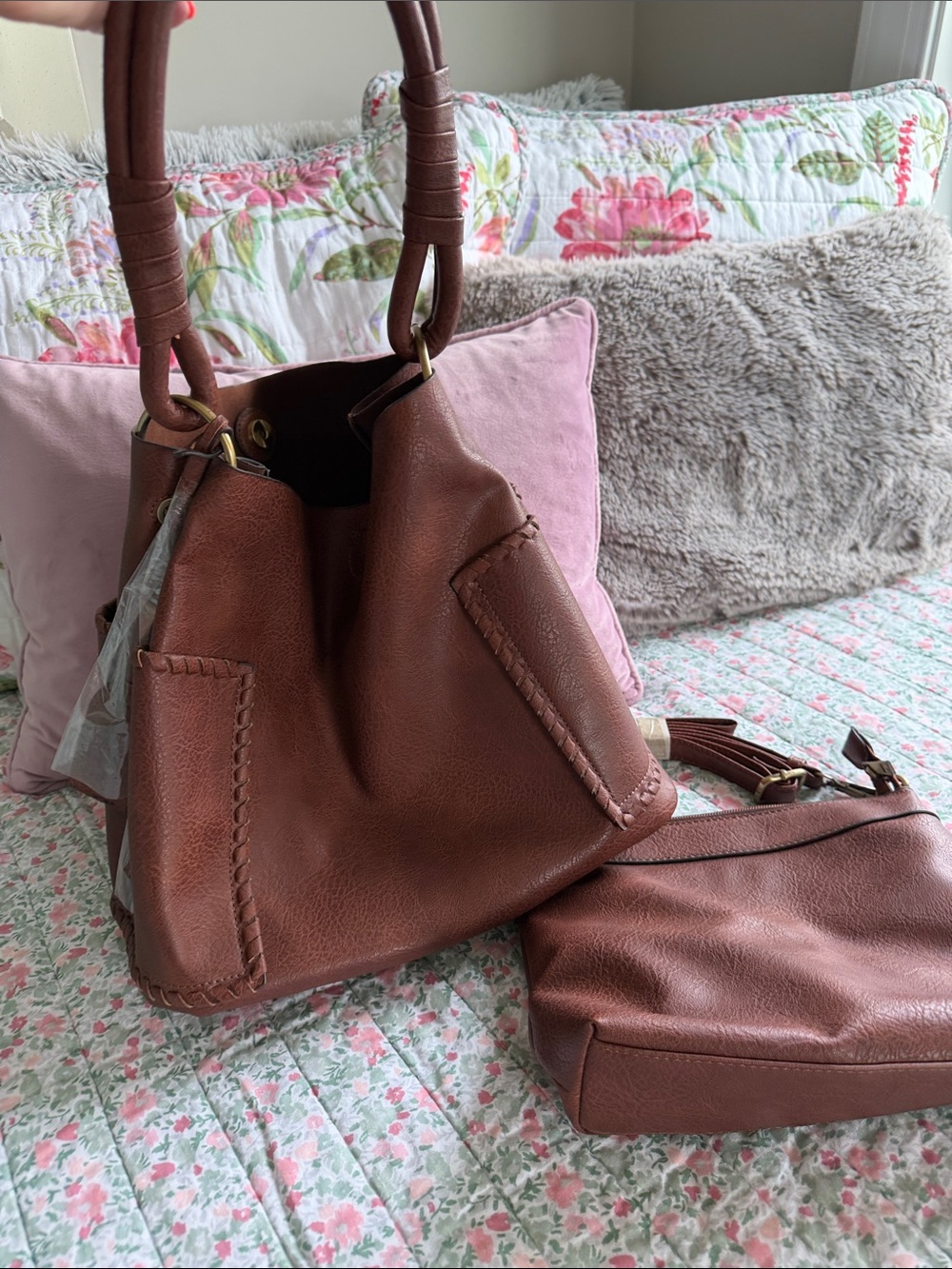 Classic Brown Shoulder Bag with Detachable Strap